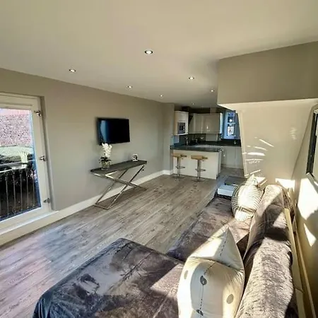 Entire Town House In Liverpool Marina Exterior foto