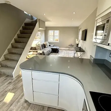 Entire Town House In Liverpool Marina Exterior foto