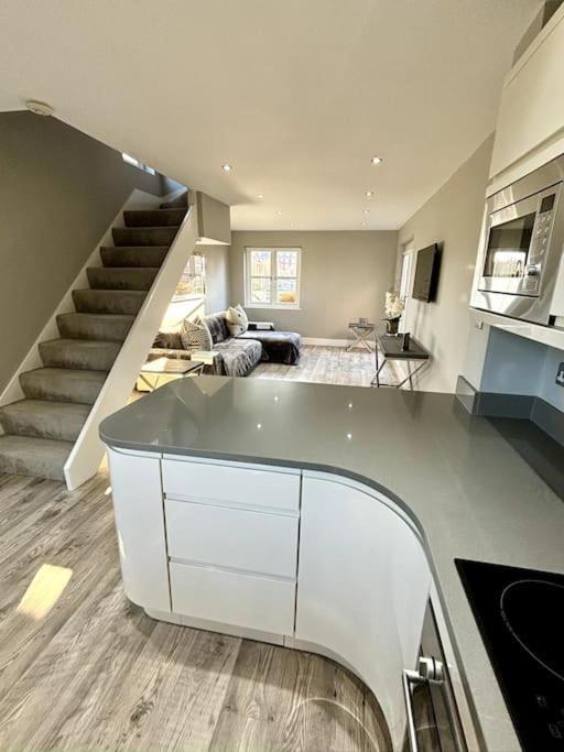 Holiday home Entire Town House In Marina Liverpool